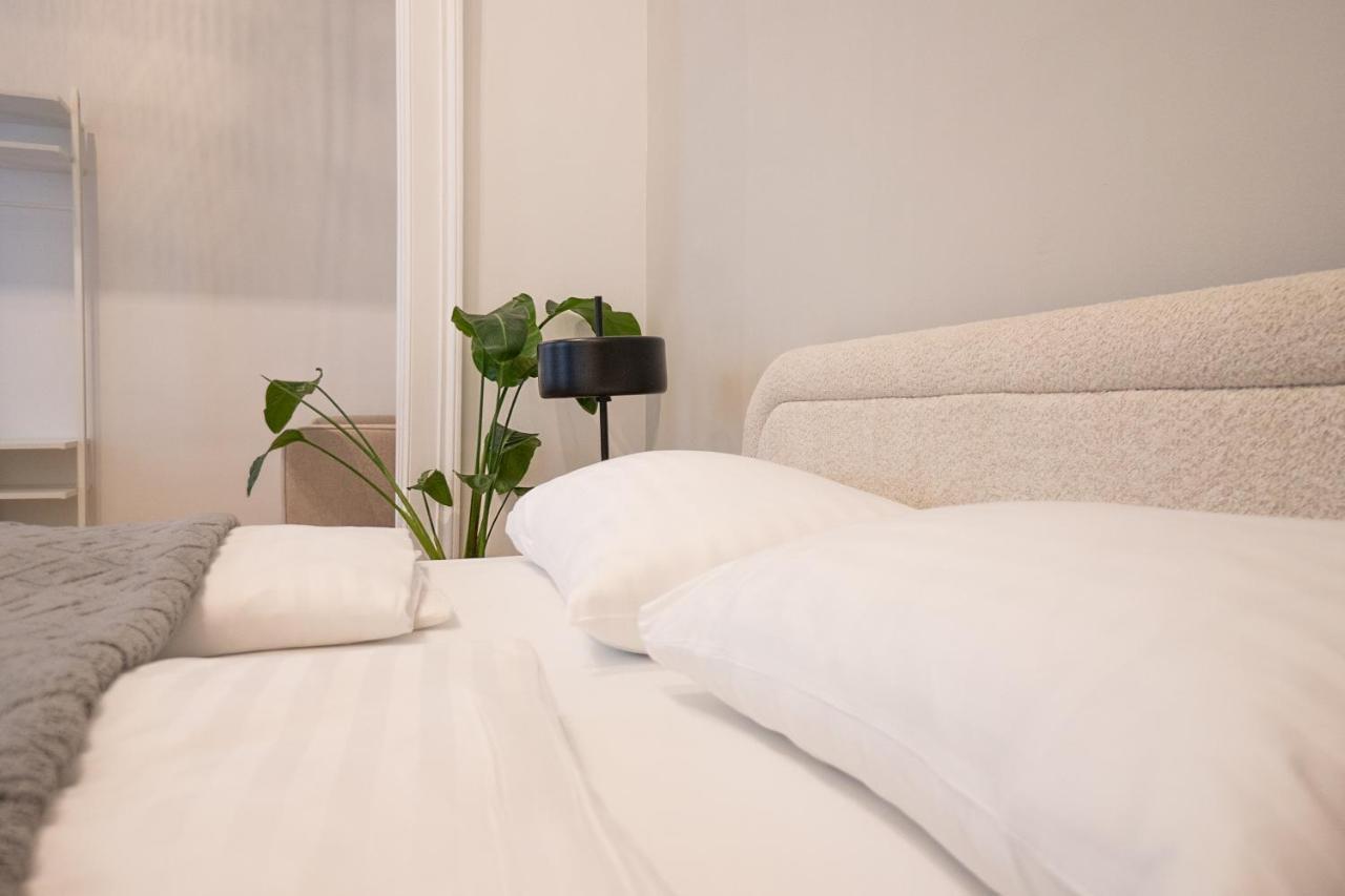 Spacious 110М2 Flat In The City Center Вена Экстерьер фото