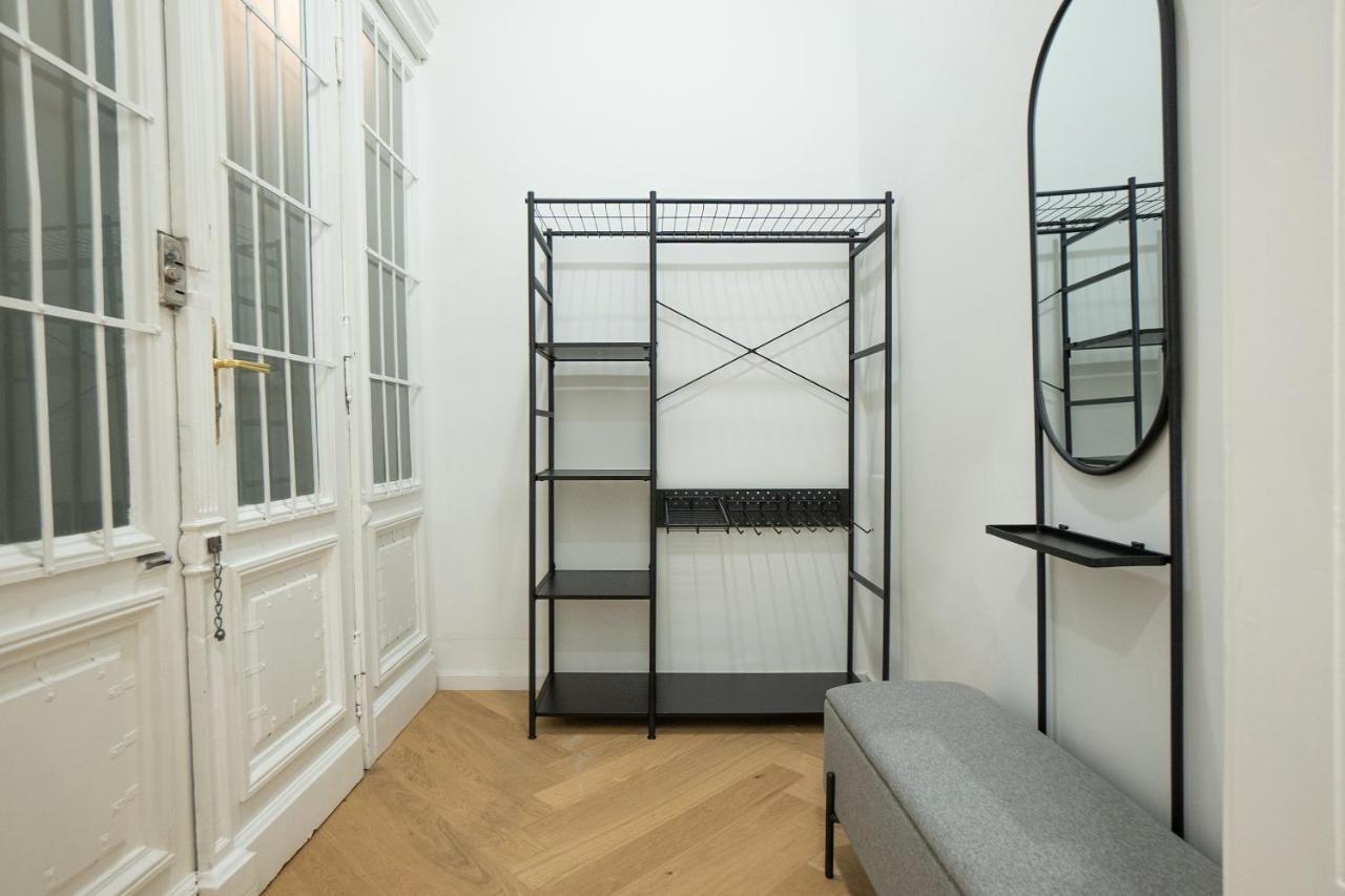 Spacious 110М2 Flat In The City Center Вена Экстерьер фото