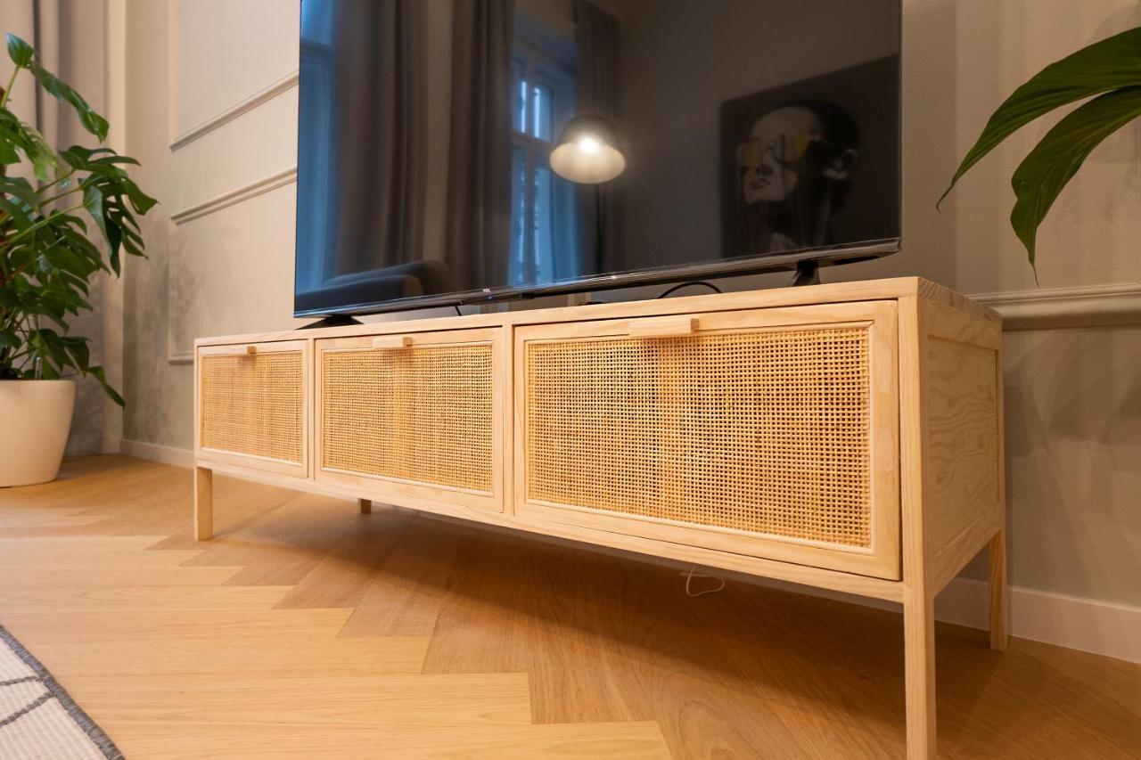Spacious 110М2 Flat In The City Center Вена Экстерьер фото