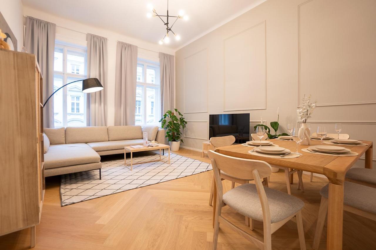 Spacious 110М2 Flat In The City Center Вена Экстерьер фото