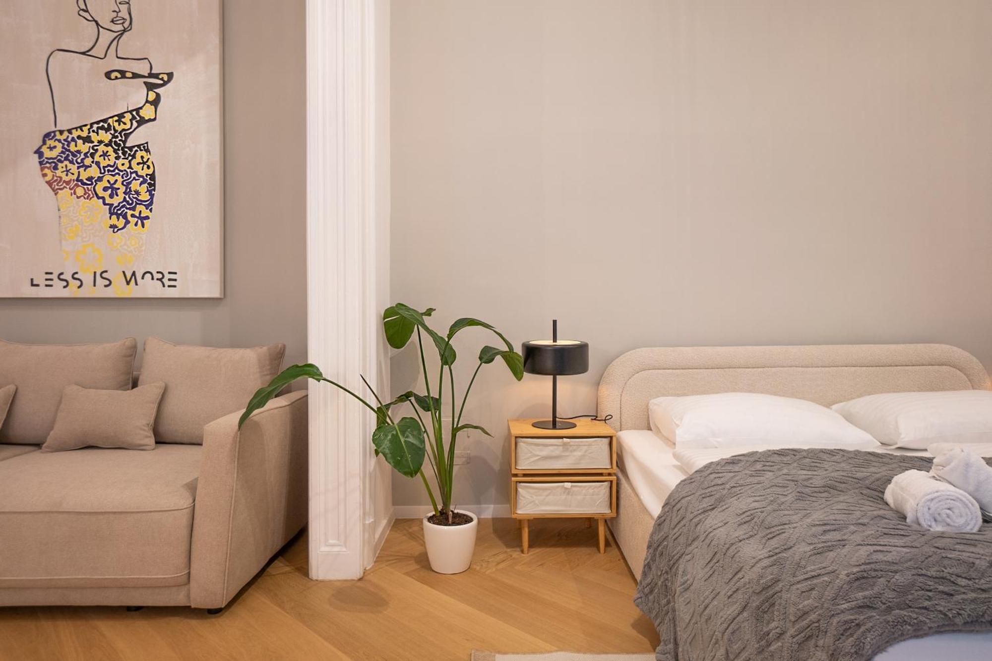 Spacious 110М2 Flat In The City Center Вена Экстерьер фото
